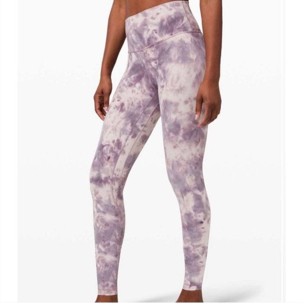 Lululemon purple diamond dye align leggings